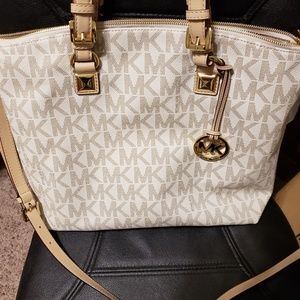 ***DO NOT PURCHASE--HOLD FOR Leanna***